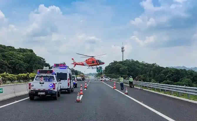 平度高速公路汽车救援案例